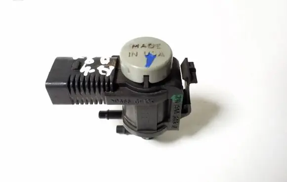 Audi A4 S4 B7 8E 8H Turbo solenoid valve 1K0906283A