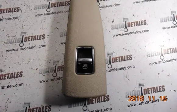 Mercedes-Benz S W221 Electric window control switch A2218704579