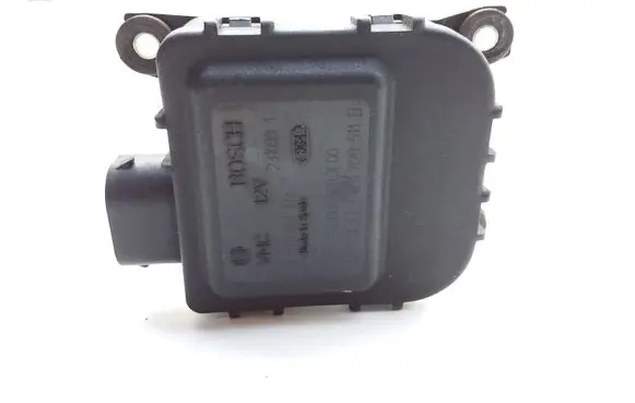 Volkswagen PASSAT B5 Intake manifold valve actuator/motor 8D1820511B 0132801149