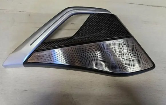 BMW X6 G06 Roof transverse bars on the 