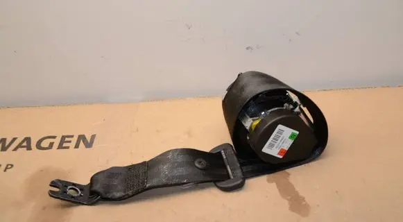 Audi A3 S3 8V Rear seatbelt 8V3857805 7N0857737 9328