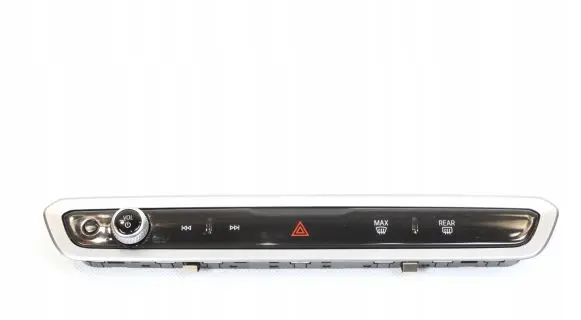 Head unit multimedia control