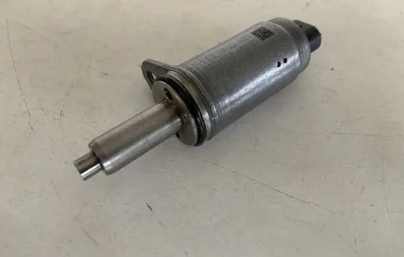 Audi Q5 SQ5 Camshaft vanos timing valve 06E103697Q