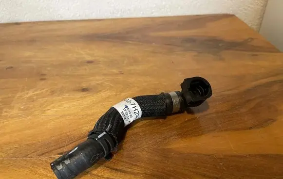Land Rover Discovery Sport Air intake hose/pipe