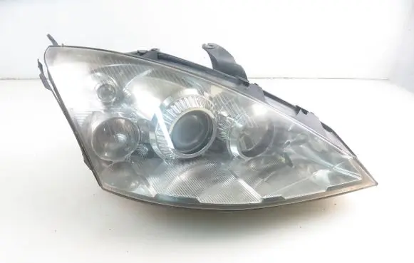 Ford Focus Headlight/headlamp