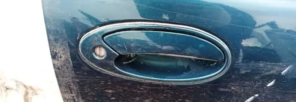 Mitsubishi Lancer Front door window glass four-door Melyna