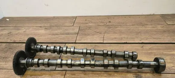 Volvo V70 Camshaft 30731132 4947547