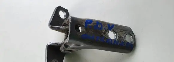 Mitsubishi Outlander Front door upper hinge