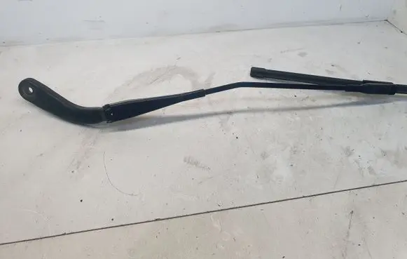 BMW 3 F30 F35 F31 Front wiper blade arm 6161726047404242 6161726047404