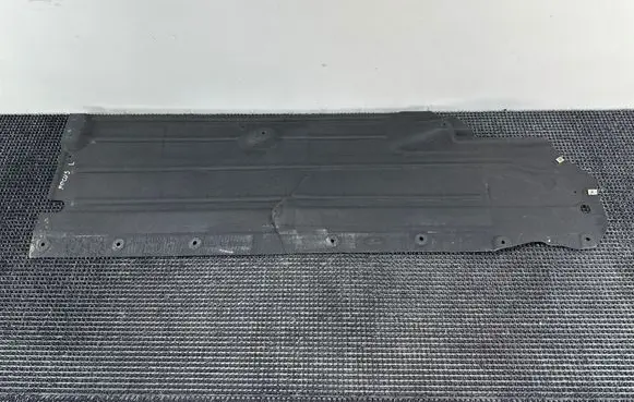 Ford Focus Side bottom protection JX6BF11133DA