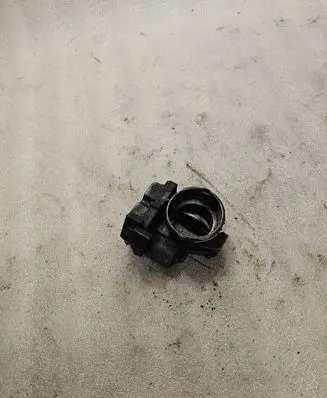 Audi A6 S6 C5 4B Throttle valve
