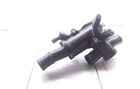 Volvo V50 Thermostat TH41683G1