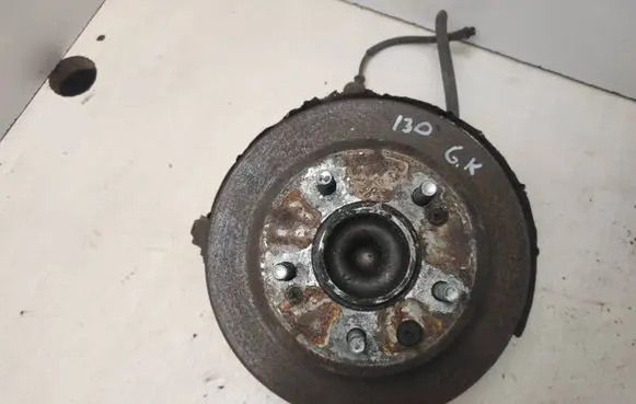 Hyundai i30 Rear wheel hub