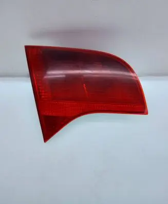 Audi A4 S4 B7 8E 8H Tailgate rear/tail lights 8E9945093 ULO749001 484501