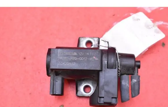 Honda Civic IX Vacuum valve 36180RZ0G012M