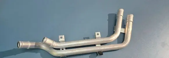 Porsche Cayenne (92A) Engine coolant pipe/hose 95810636040 7P5121065C