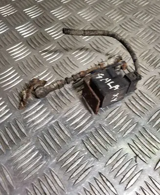 Headlight/headlamp level sensor