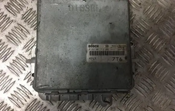 Lancia Kappa Engine control unit/module 0281001712 m717