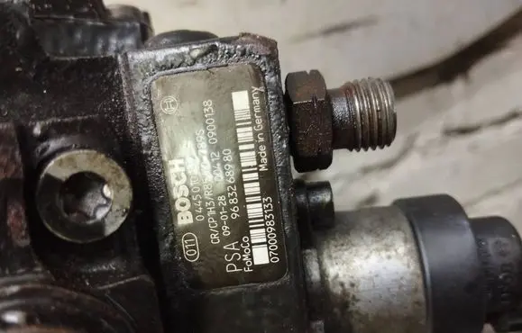 Ford Mondeo MK IV Fuel injection high pressure pump 0445010139 9683268980 07000983133