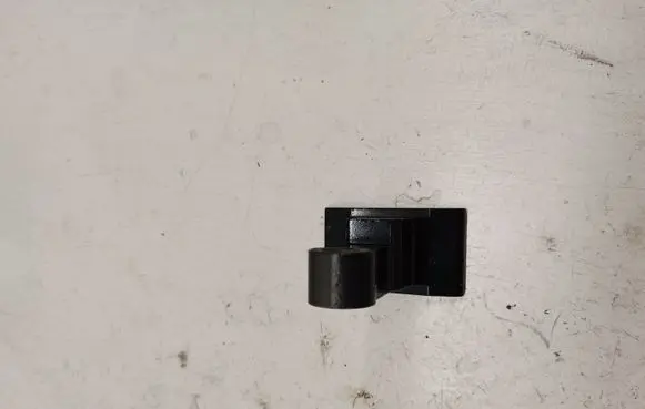 BMW 7 G11 G12 Front door upper hinge 7333061