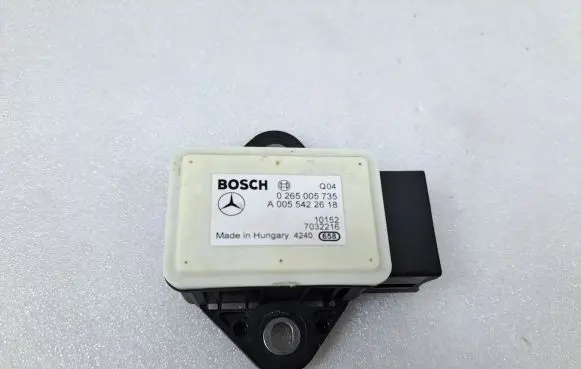 Mercedes-Benz E W212 ESP acceleration yaw rate sensor 0265005735