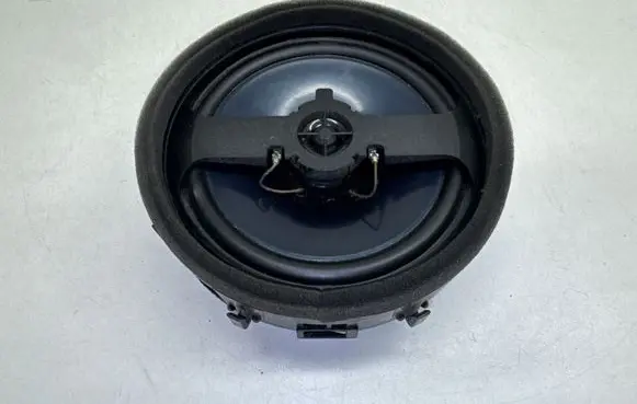 Mitsubishi Outlander Rear door speaker 8720A010