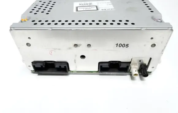 Ford Fiesta Radio/CD/DVD/GPS head unit AM5T18C815XK 10R035513 7001611
