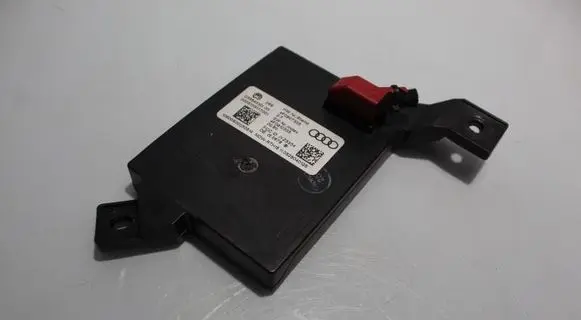 Audi A6 S6 C6 4F Central body control module 4F0907335