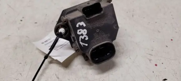 Coolant fan relay
