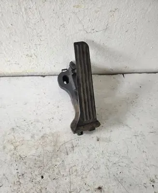 Volkswagen PASSAT B6 Accelerator throttle pedal 1K1721503L 6PV00860000