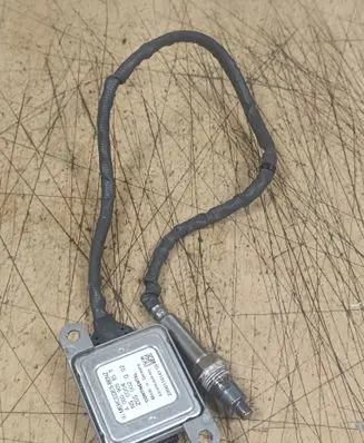 Mercedes-Benz C W205 Lambda probe sensor A0009058511