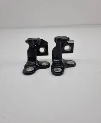 Rear door hinge set