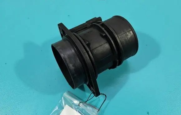 Renault Trafic II (X83) Mass air flow meter AMMQ19645 IMPRK1472019