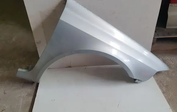 Renault Laguna II Fender