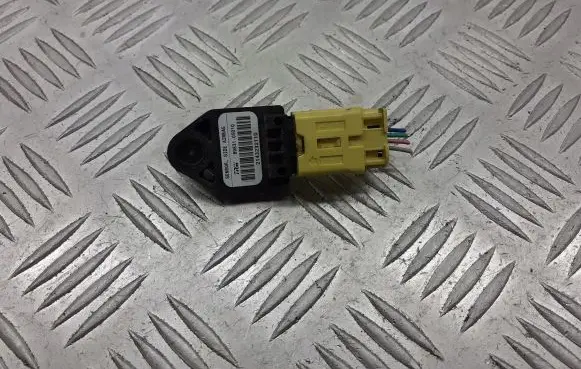 Toyota Avensis Verso Airbag deployment crash/impact sensor 89831-05010