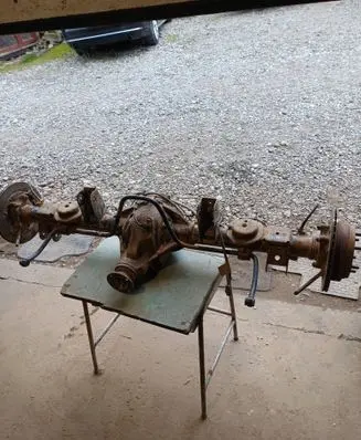 Opel Frontera B Rear axle beam with reductor 