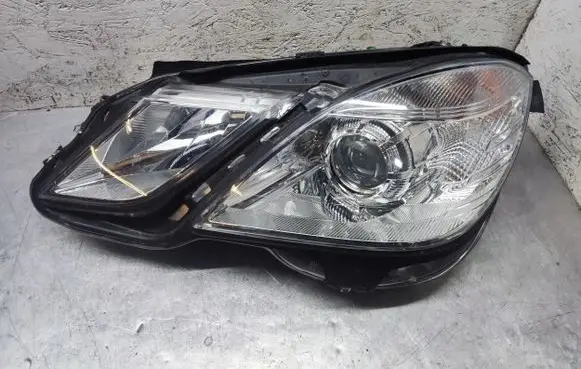 Mercedes-Benz E W212 Headlight/headlamp A2128208461