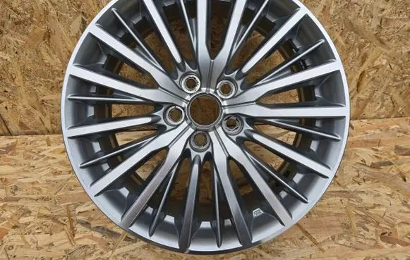 Mitsubishi Outlander R18 alloy rim 7JX18