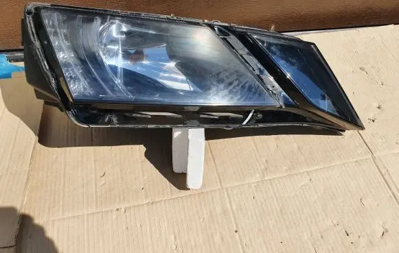 Skoda Octavia Mk3 (5E) Headlight/headlamp 5E1941016C