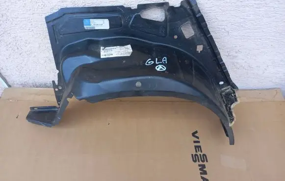 Mercedes-Benz GLA W156 X156 Body A1566301600
