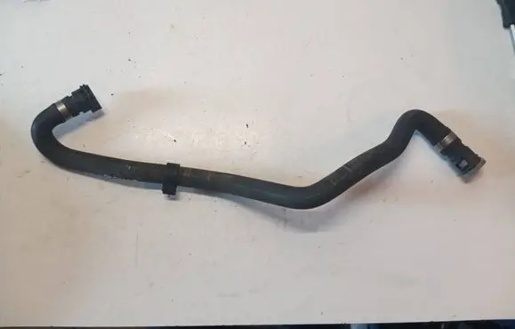 Volvo V40 Coolant pipe/hose 31338756