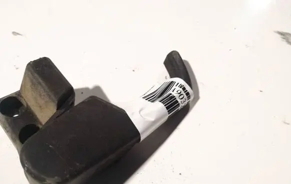 Volkswagen PASSAT B4 Engine bonnet (hood) release handle