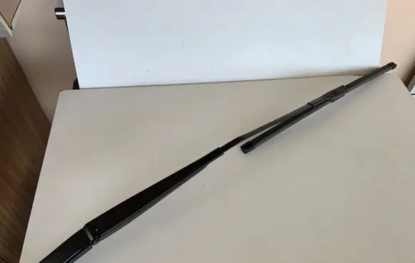 Audi Q5 SQ5 Front wiper blade arm 80B955408
