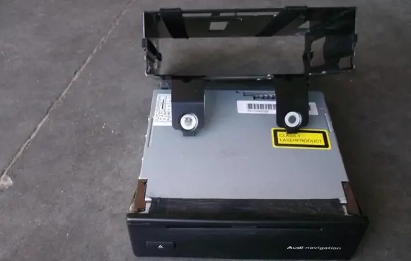 Audi A3 S3 8P Navigation unit CD/DVD player 4B0919887E