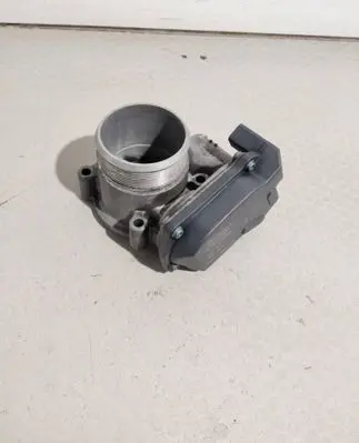 Skoda Octavia Mk2 (1Z) Throttle valve 06F133062Q A2C53390403
