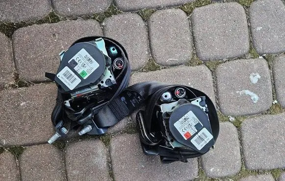 Opel Corsa F Rear seatbelt 98412247XX 98412248XX