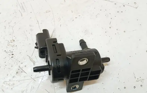 Citroen C5 Vacuum valve 9665558580