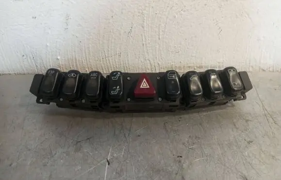 Mercedes-Benz S W220 Hazard light switch 2208216851 3304110100 569852001