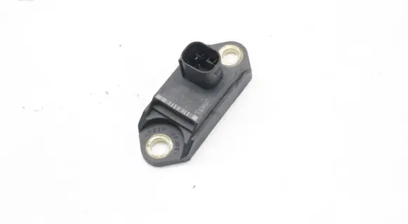 Jaguar XK8 - XKR Airbag deployment crash/impact sensor LJA1975AH