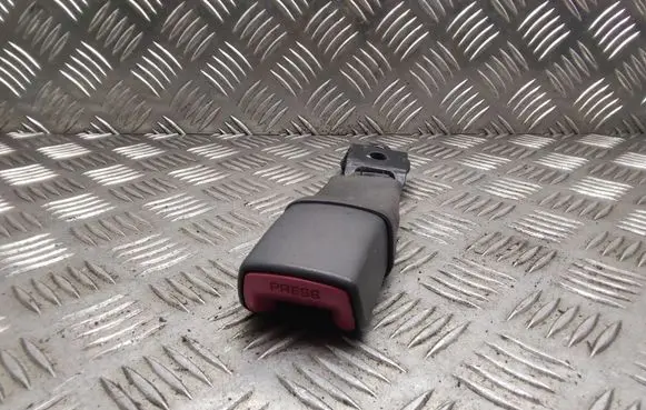 Toyota Prius (XW20) Rear seatbelt buckle